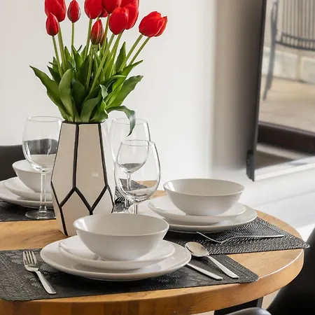 Cosy With Parking Wilanow By Renters Daire *