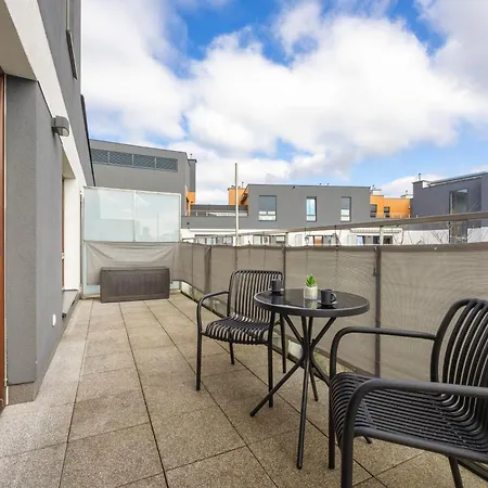 Daire Cosy With Parking Wilanow By Renters Varşova