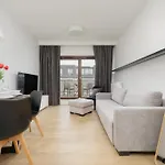 Апартаменты Cosy With Parking Wilanow By Renters Варшава