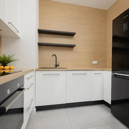 Cosy With Parking Wilanow By Renters *