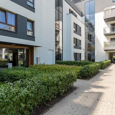 Cosy With Parking Wilanow By Renters Appartement
