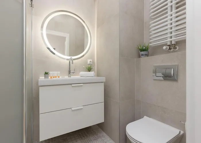 Cosy With Parking Wilanow By Renters * Warsaw