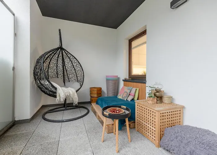 Cosy With Parking Wilanow By Renters Warsaw