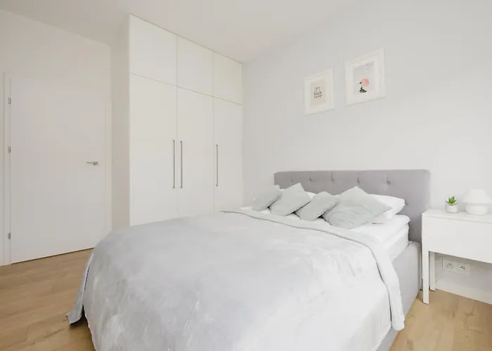 Cosy With Parking Wilanow By Renters
