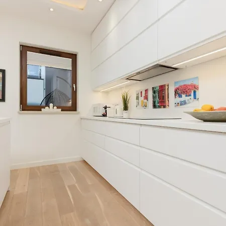 Cosy With Parking Wilanow By Renters Daire *